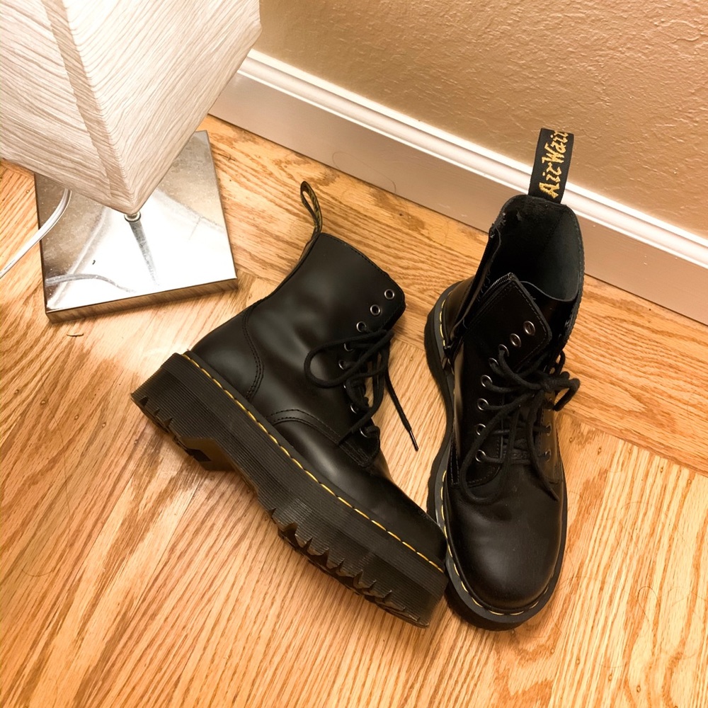 SOLD ———NOT AVAILABLE ANYMORE